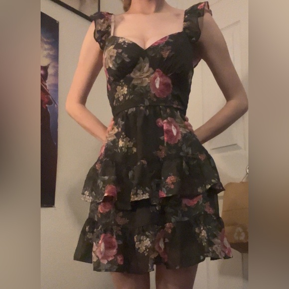 Francesca's Collections Dresses & Skirts - Francesca's Collections Black Floral Ruffled Mini Dress